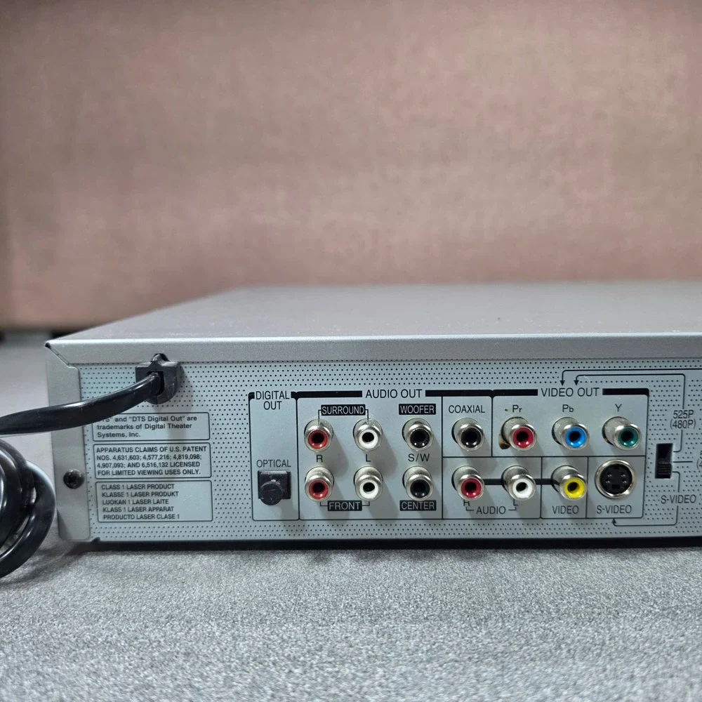 Samsung DVD/VHS Dual Deck Player DVD-V5500 4-Head Hi-Fi DVD NOT WORKING